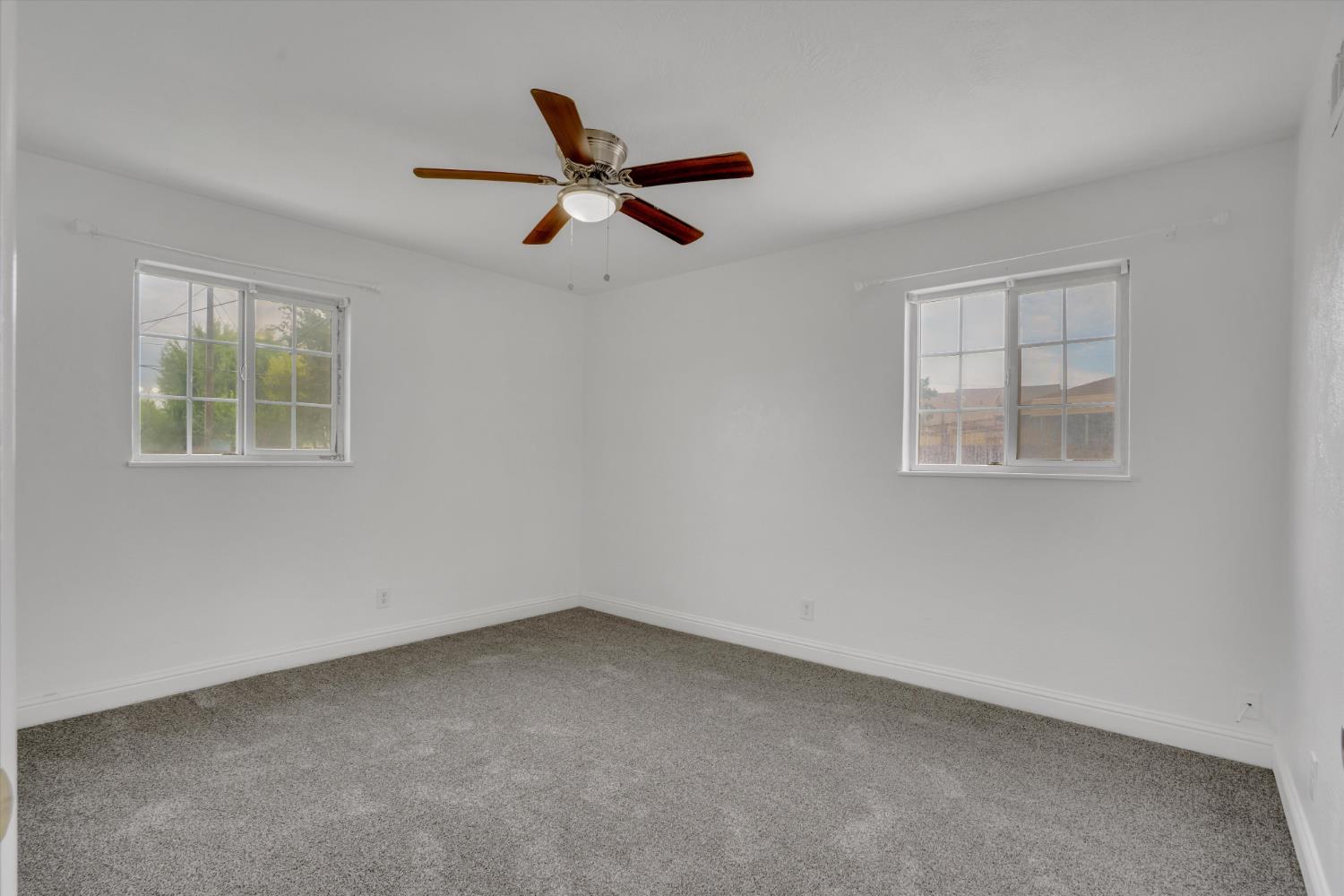 455 N Lincoln Ave, Manteca, CA 95336