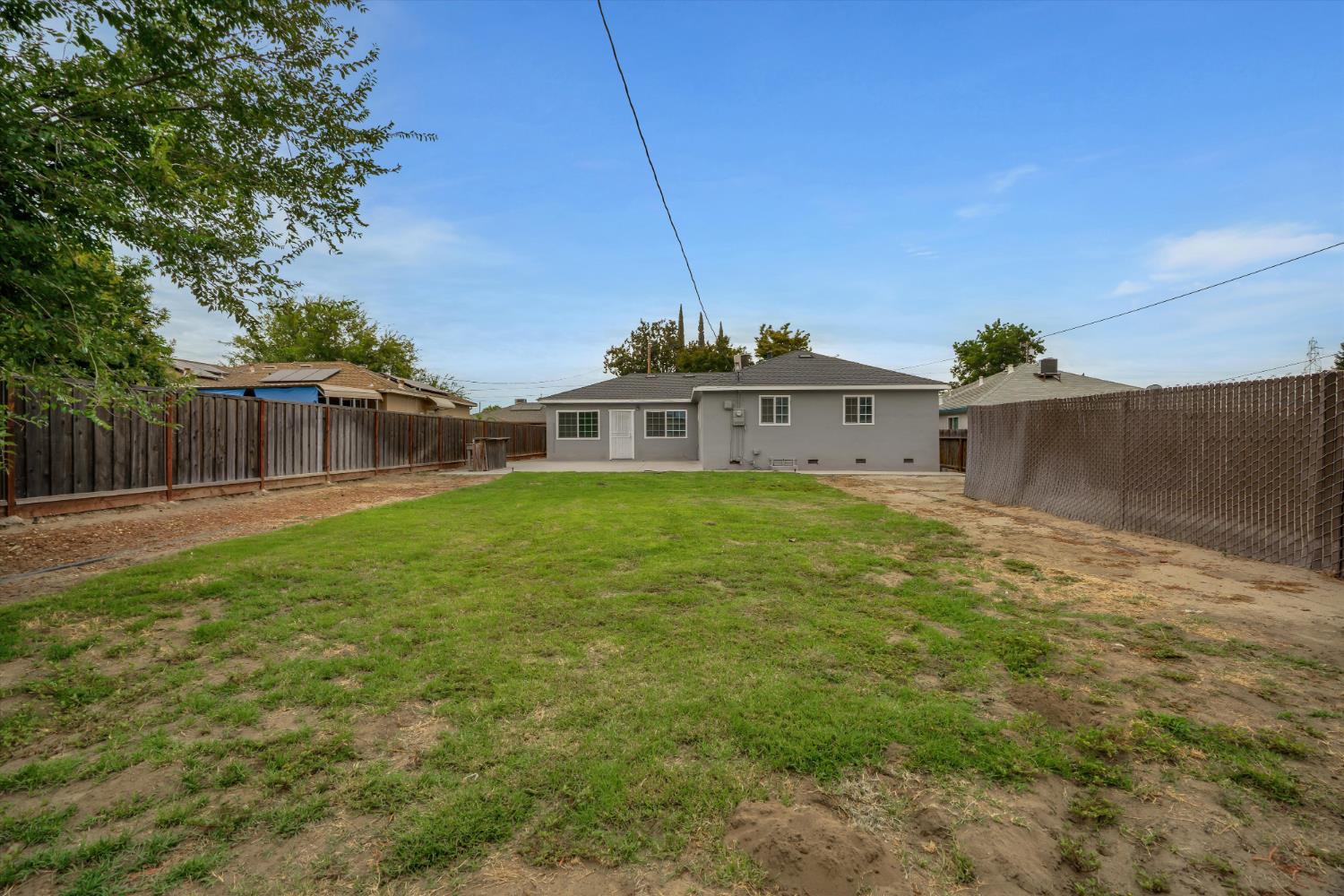 455 N Lincoln Ave, Manteca, CA 95336