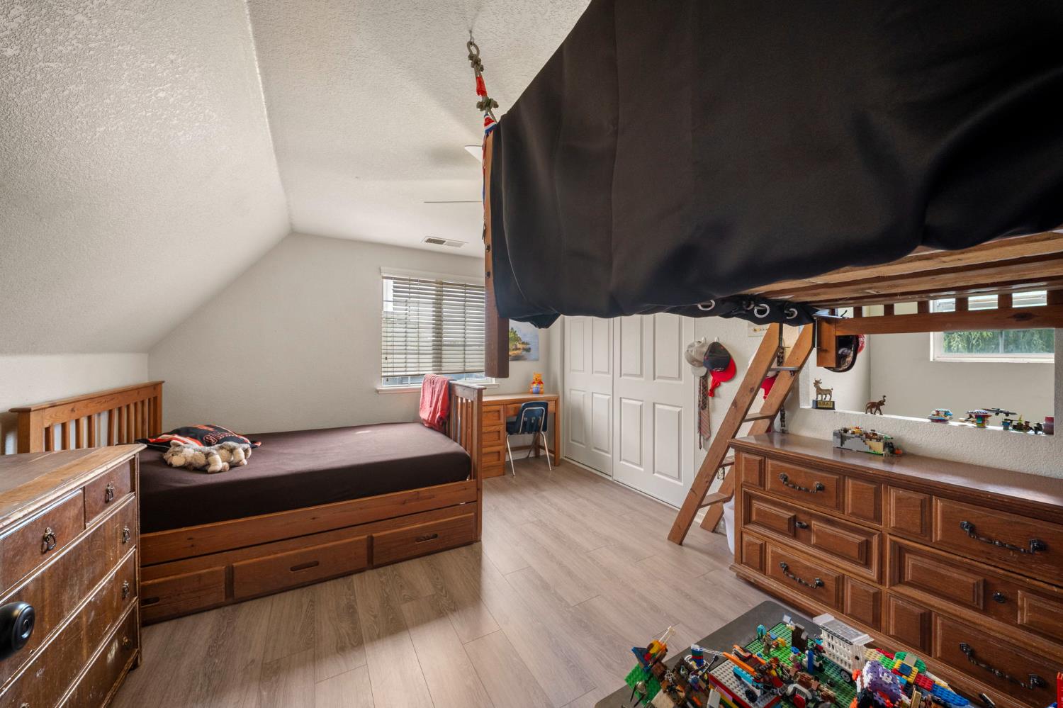 18051 S Arboreal Way, Ripon, CA 95366