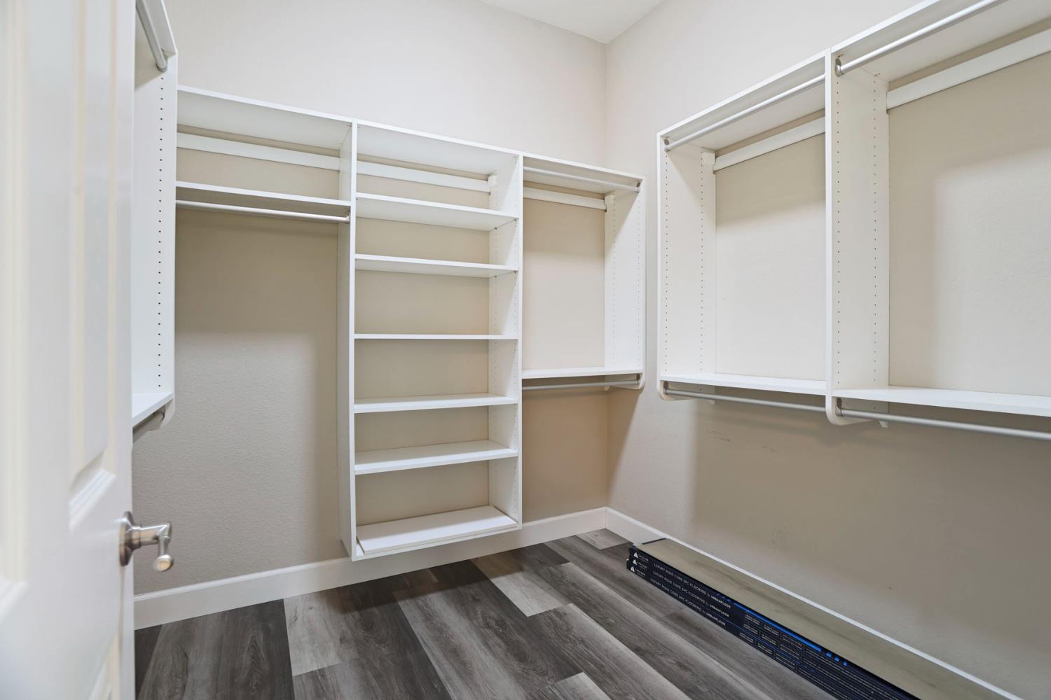986 Harvest Mill Dr, Manteca, CA 95336