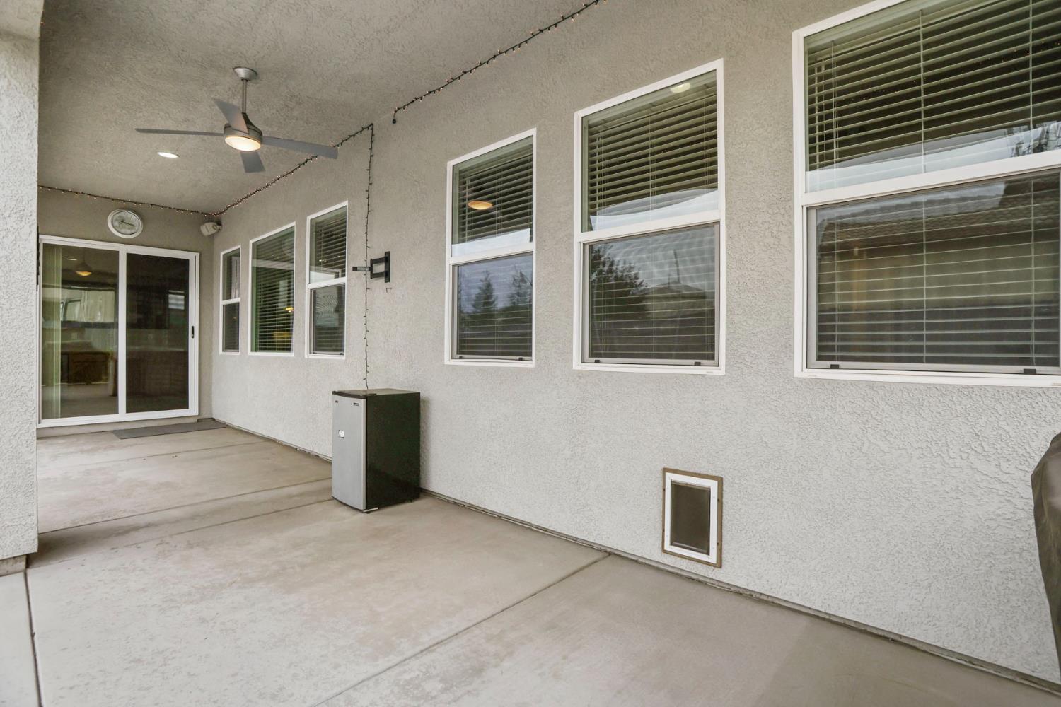 986 Harvest Mill Dr, Manteca, CA 95336