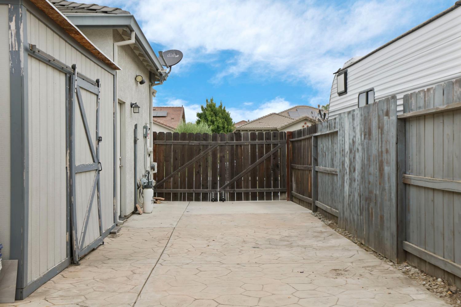 986 Harvest Mill Dr, Manteca, CA 95336