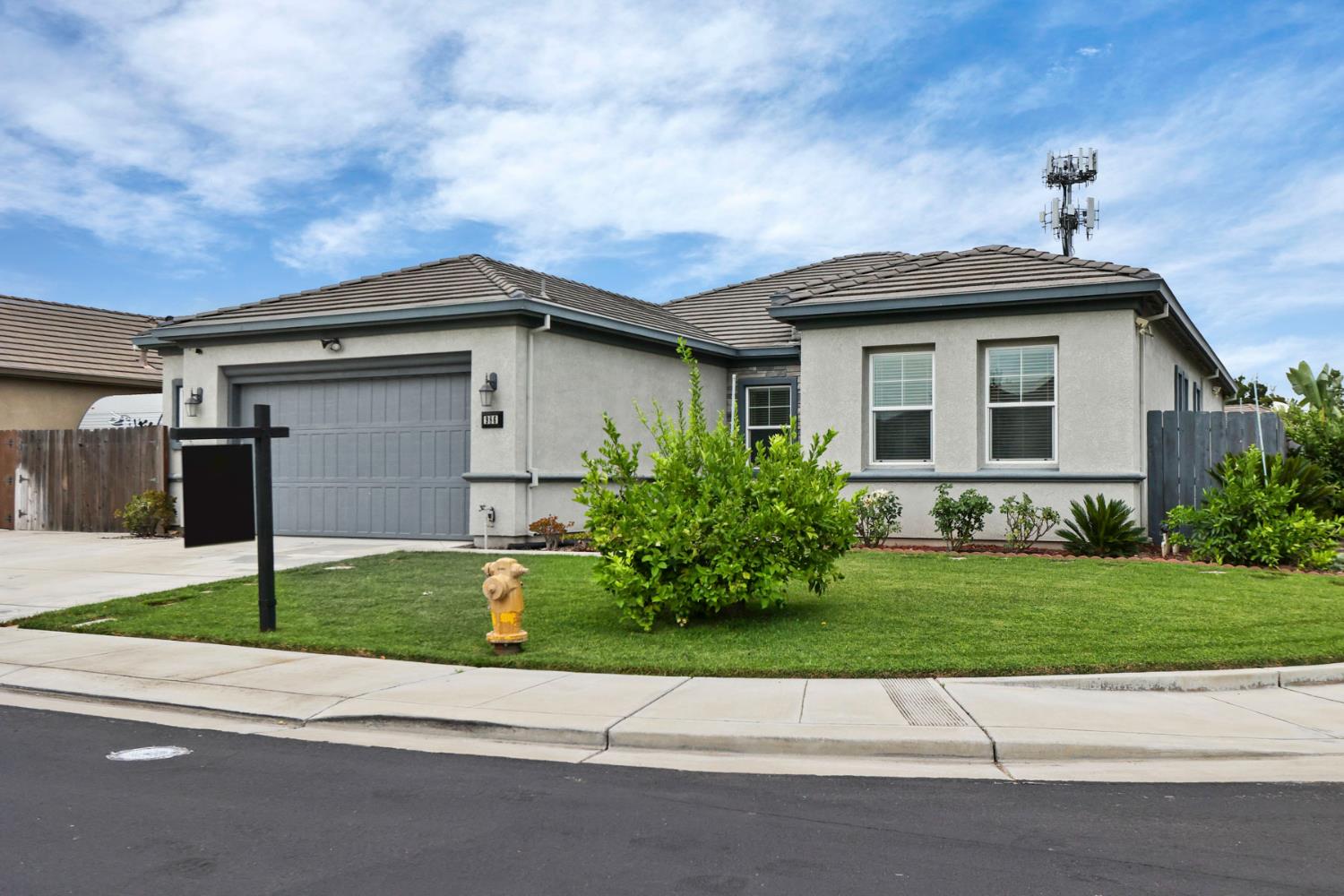 986 Harvest Mill Dr, Manteca, CA 95336