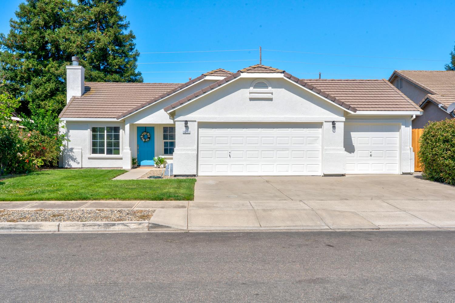 4611 Glimmer Ln, Turlock, CA 95382