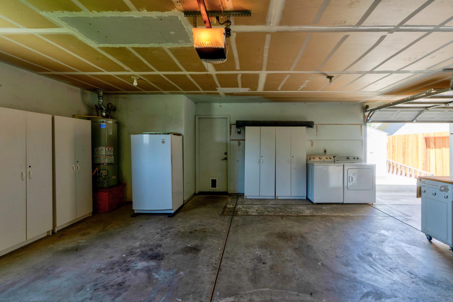 4611 Glimmer Ln, Turlock, CA 95382
