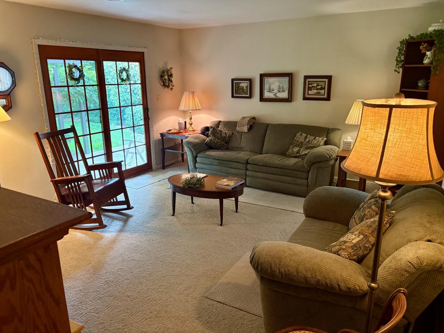 1212 Cindy Ct, Oakdale, CA 95361