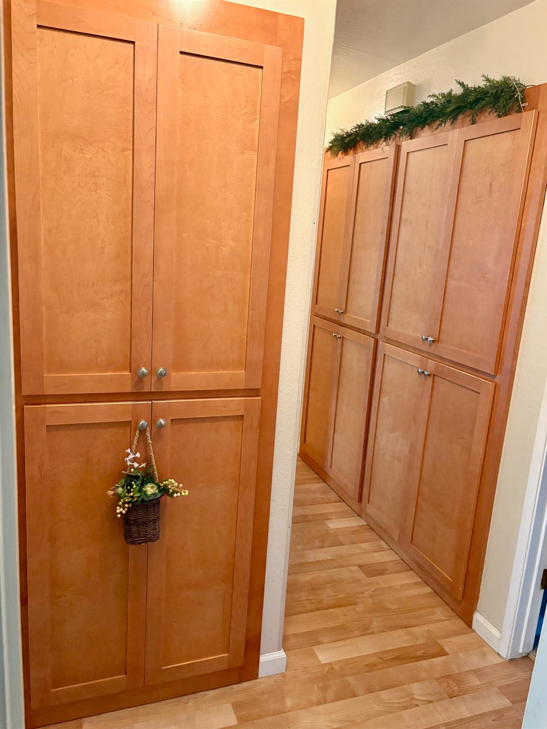 1212 Cindy Ct, Oakdale, CA 95361