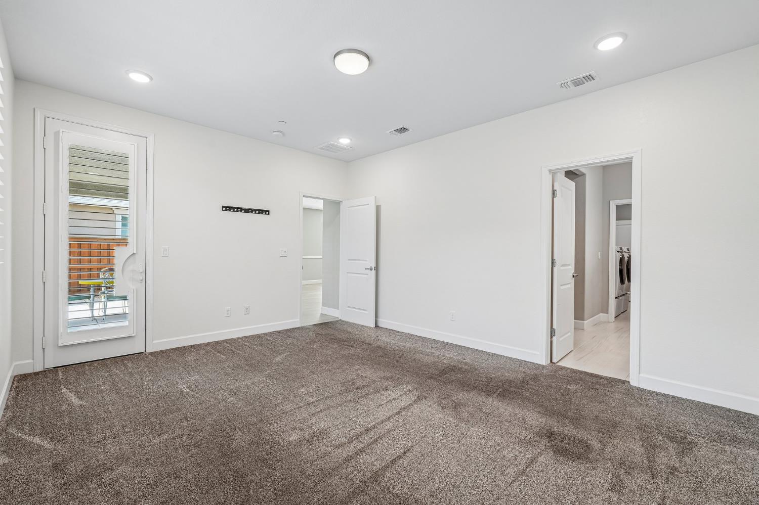 991 Camborne Dr, Manteca, CA 95336