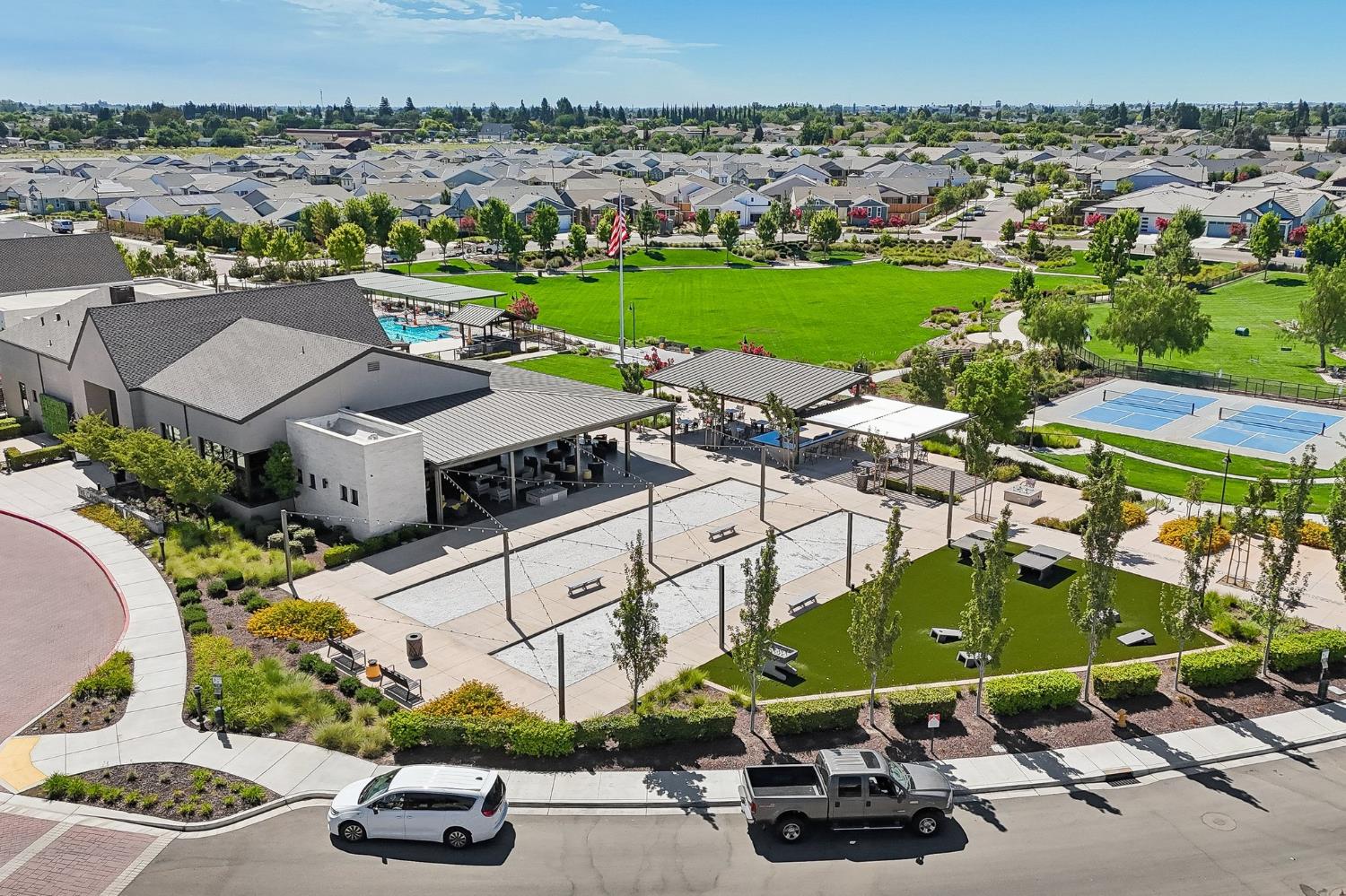 991 Camborne Dr, Manteca, CA 95336