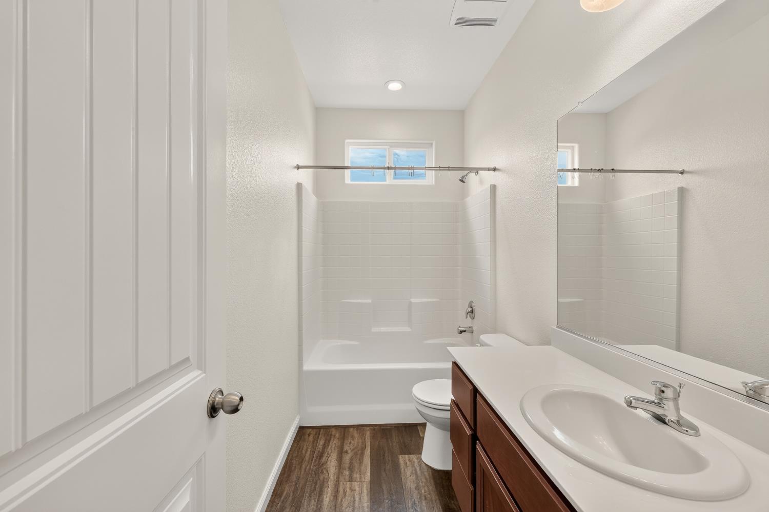 714 Suzanne Dr, Merced, CA 95348