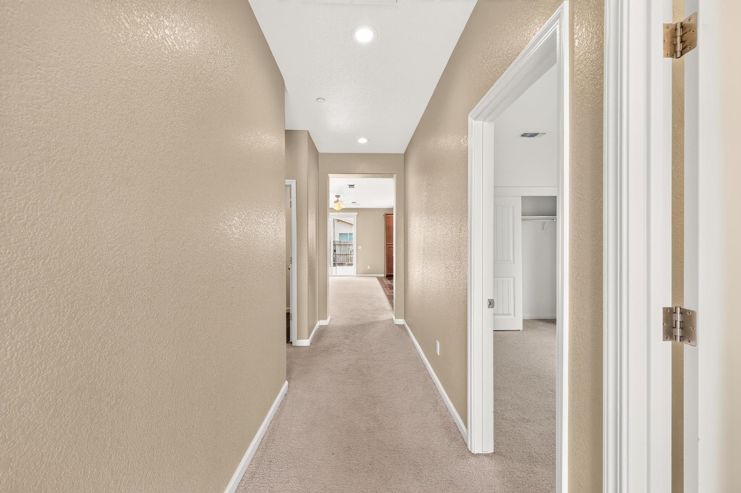 714 Suzanne Dr, Merced, CA 95348