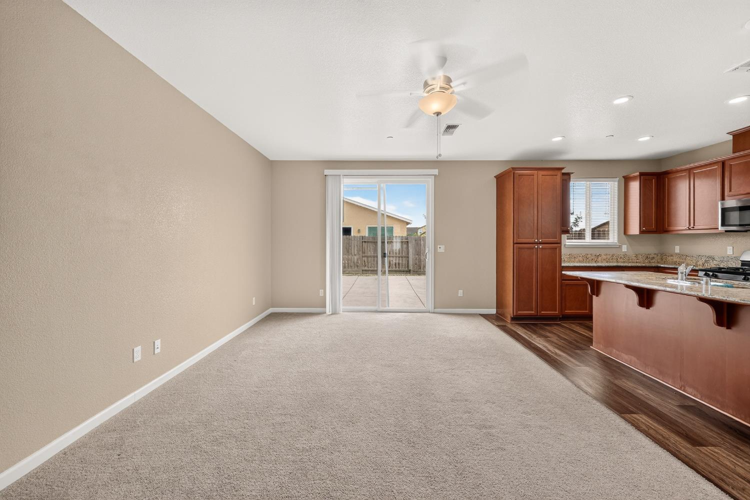 714 Suzanne Dr, Merced, CA 95348