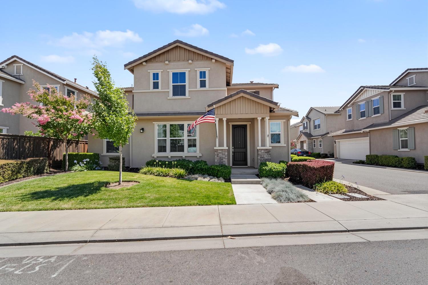 2292 Gallery Dr, Riverbank, CA 95367