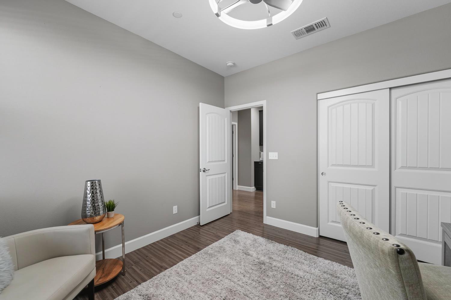 2292 Gallery Dr, Riverbank, CA 95367