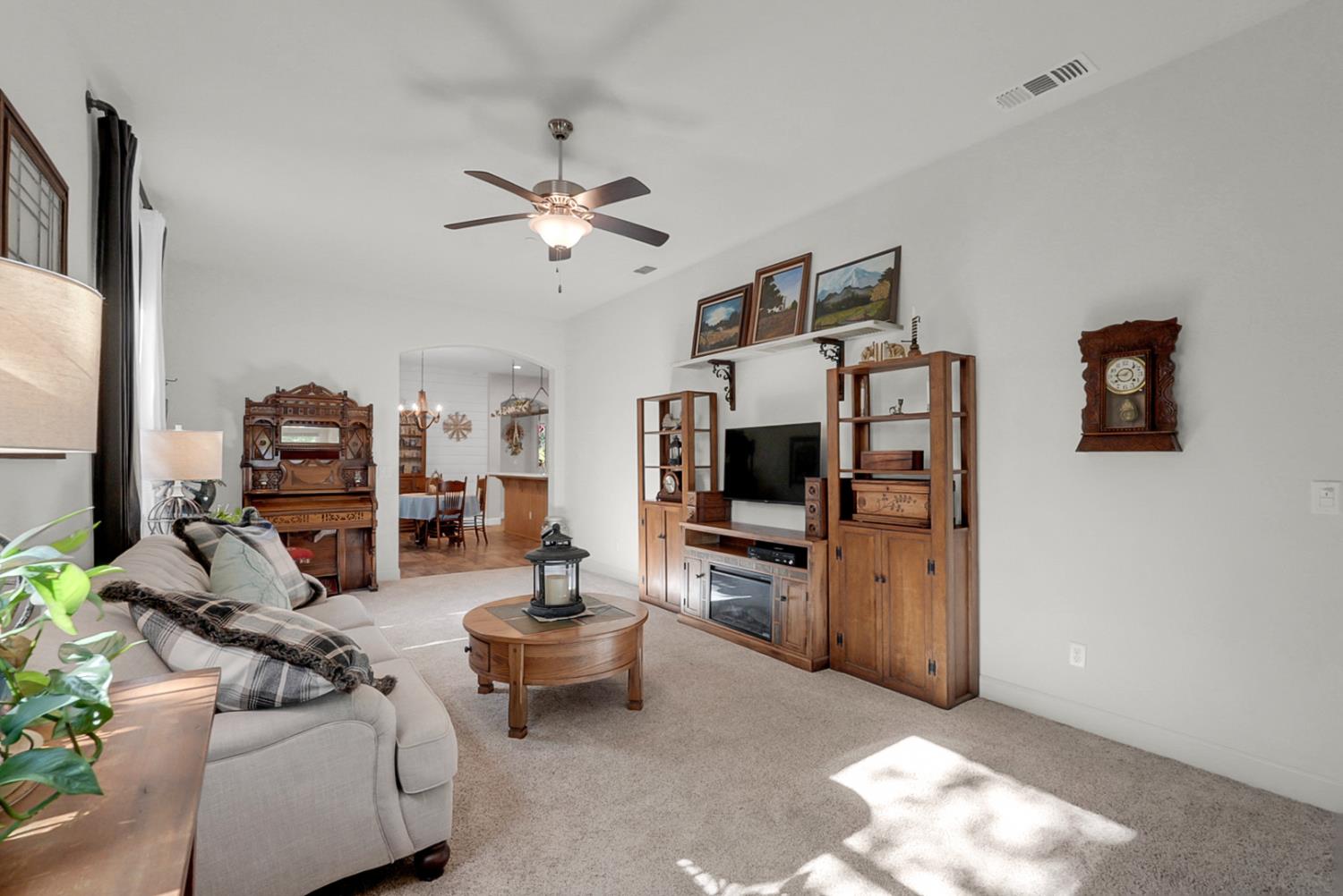 2100 State St, Turlock, CA 95380