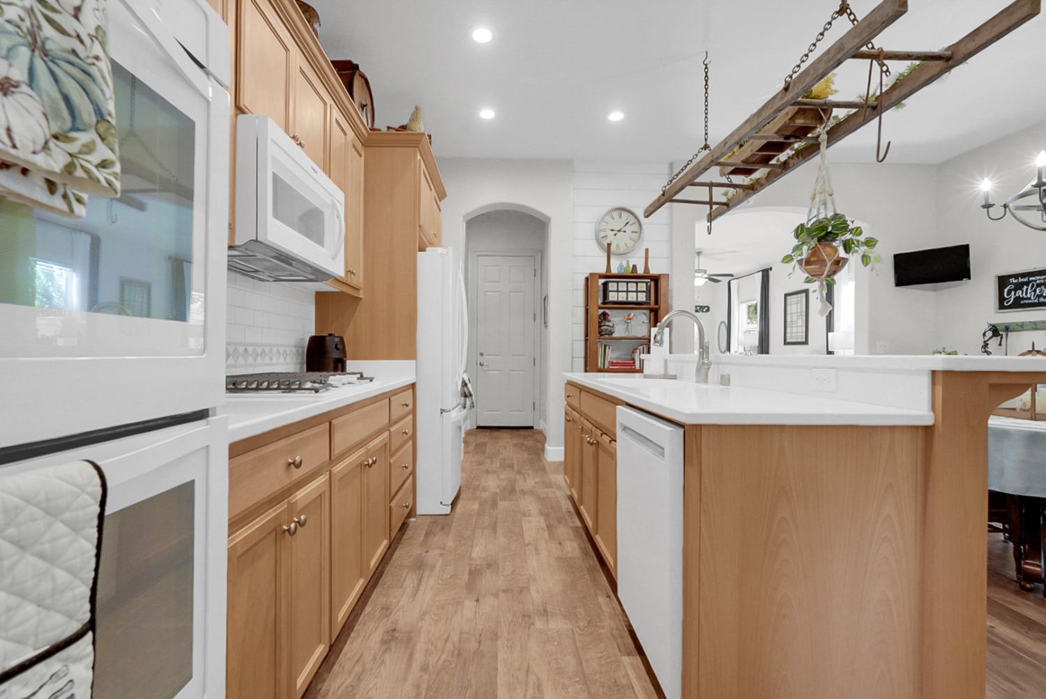 2100 State St, Turlock, CA 95380