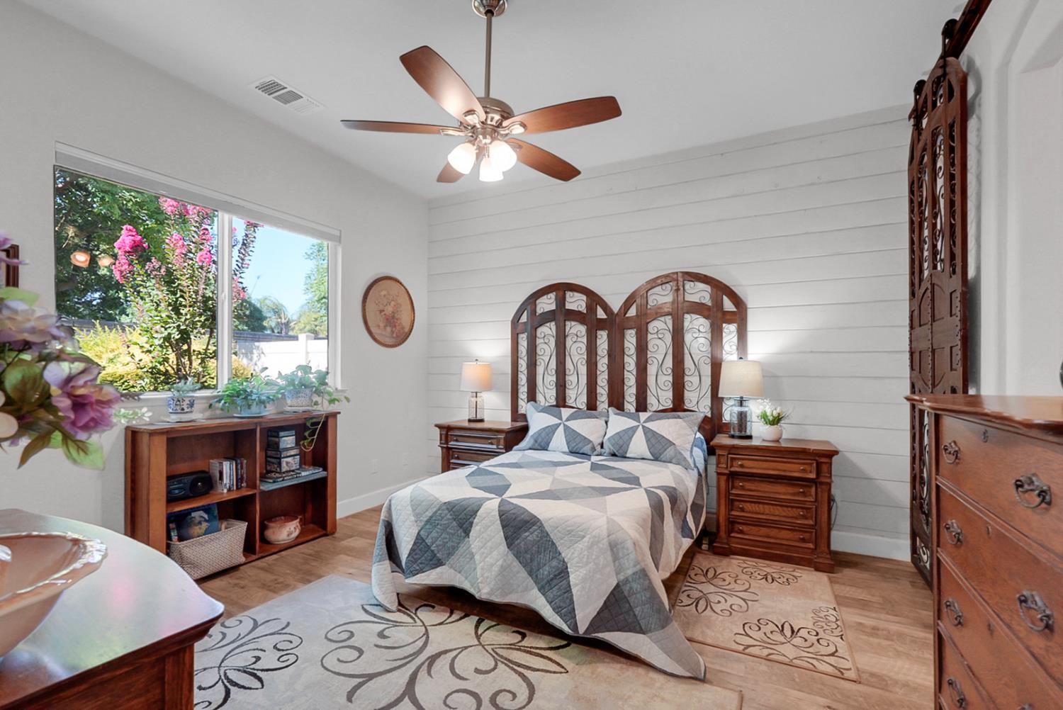 2100 State St, Turlock, CA 95380