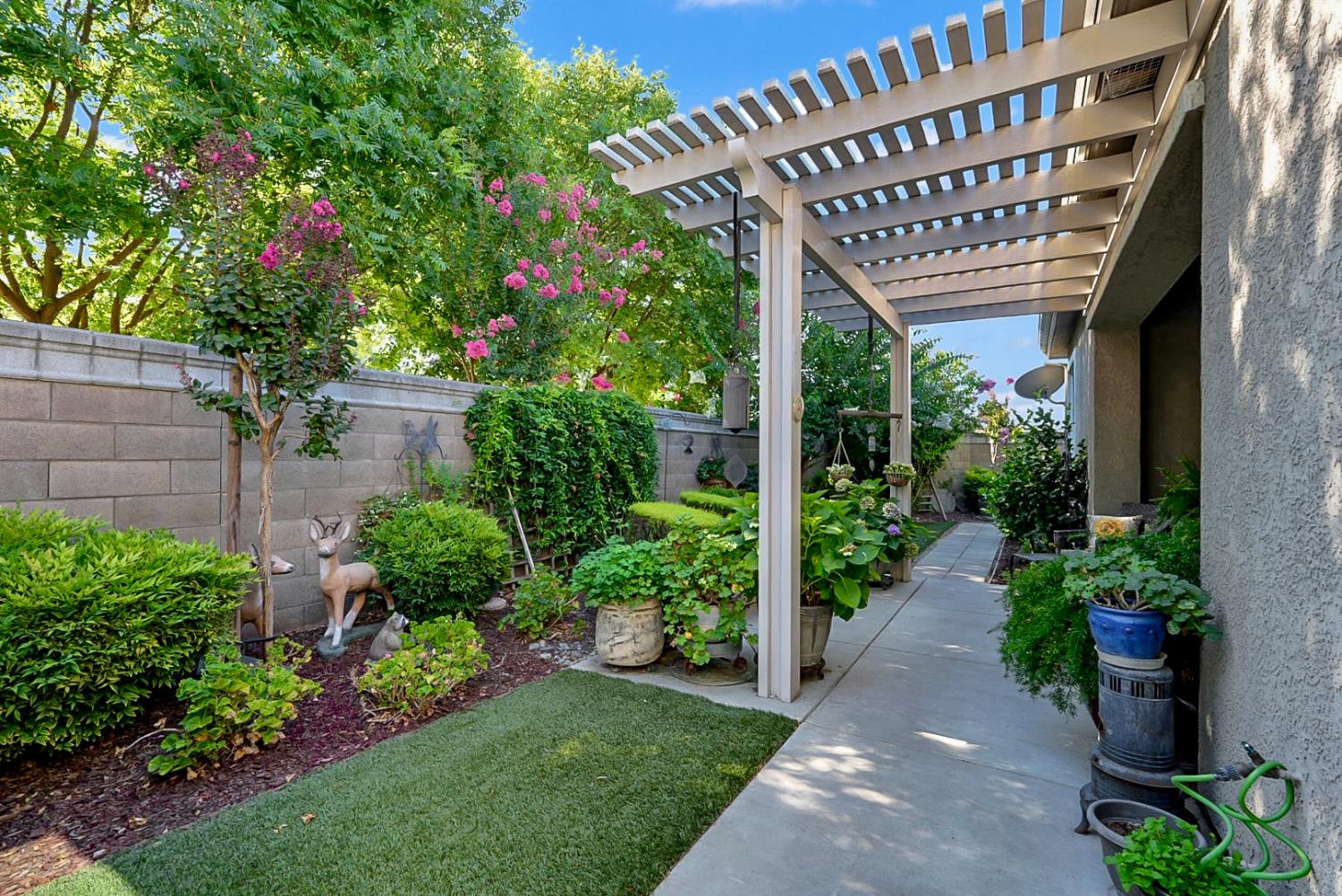 2100 State St, Turlock, CA 95380