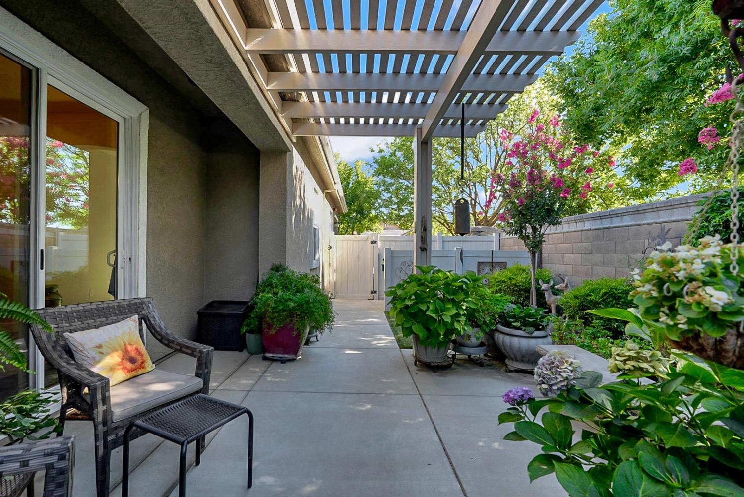 2100 State St, Turlock, CA 95380
