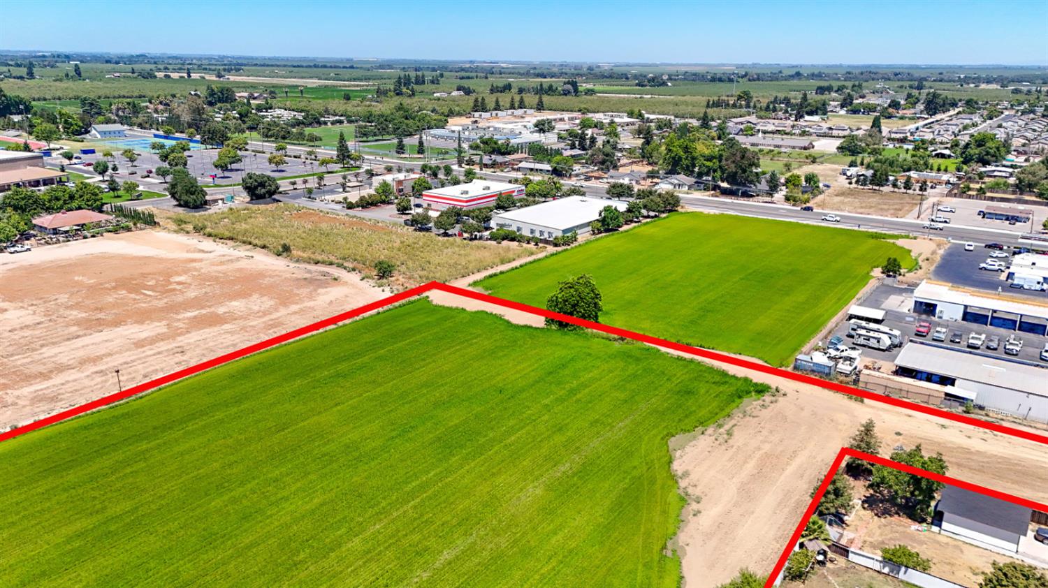 199 S Pasadena Ave, Waterford, CA 95386