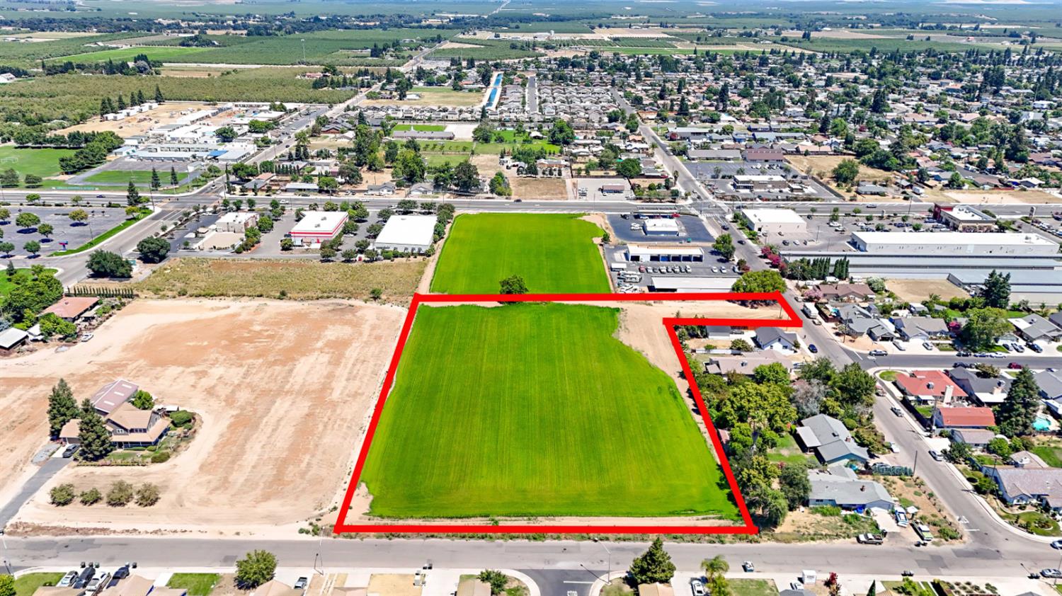 199 S Pasadena Ave, Waterford, CA 95386