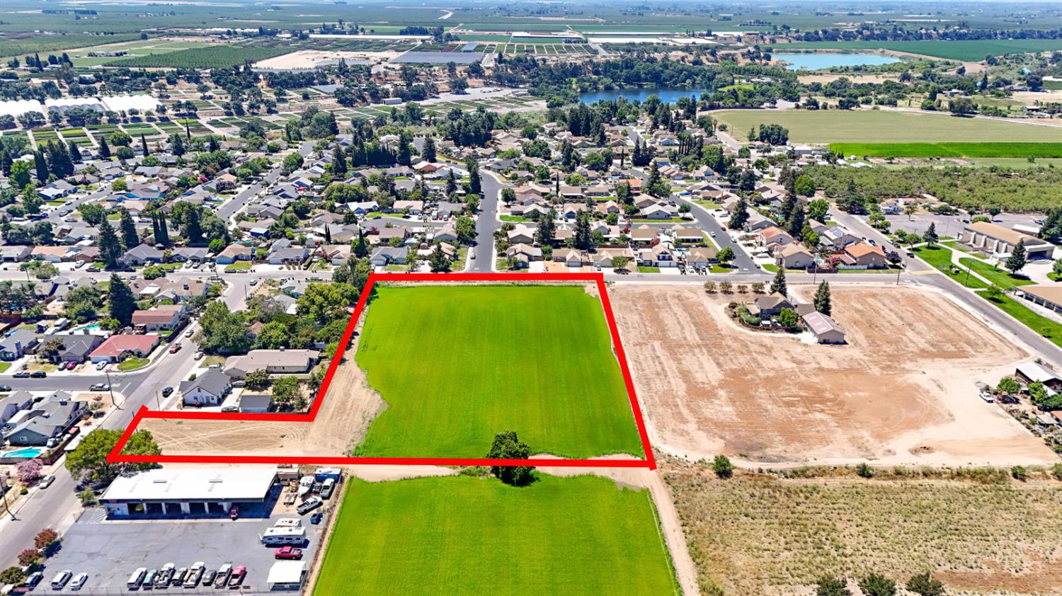 199 S Pasadena Ave, Waterford, CA 95386