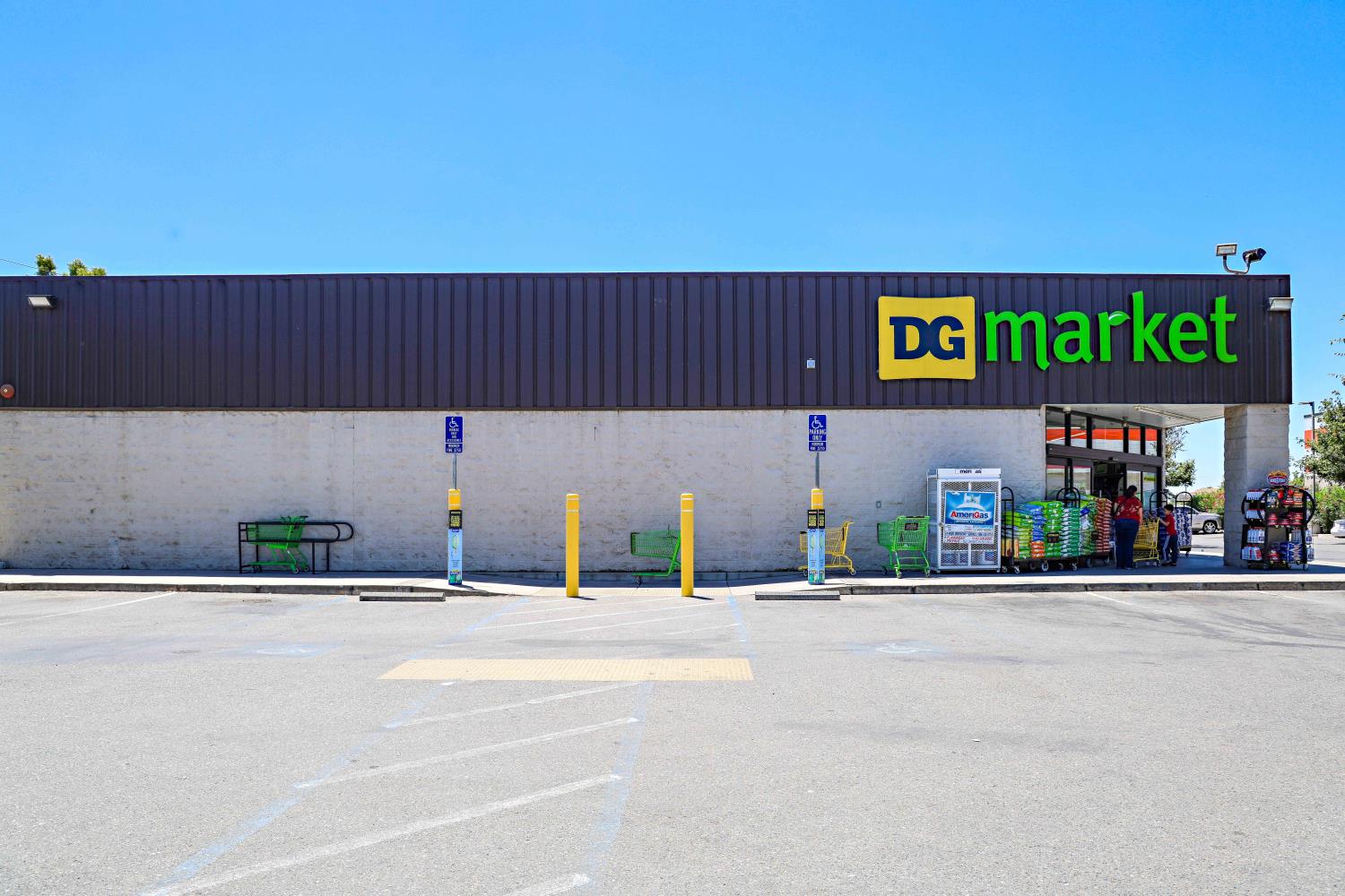 199 S Pasadena Ave, Waterford, CA 95386