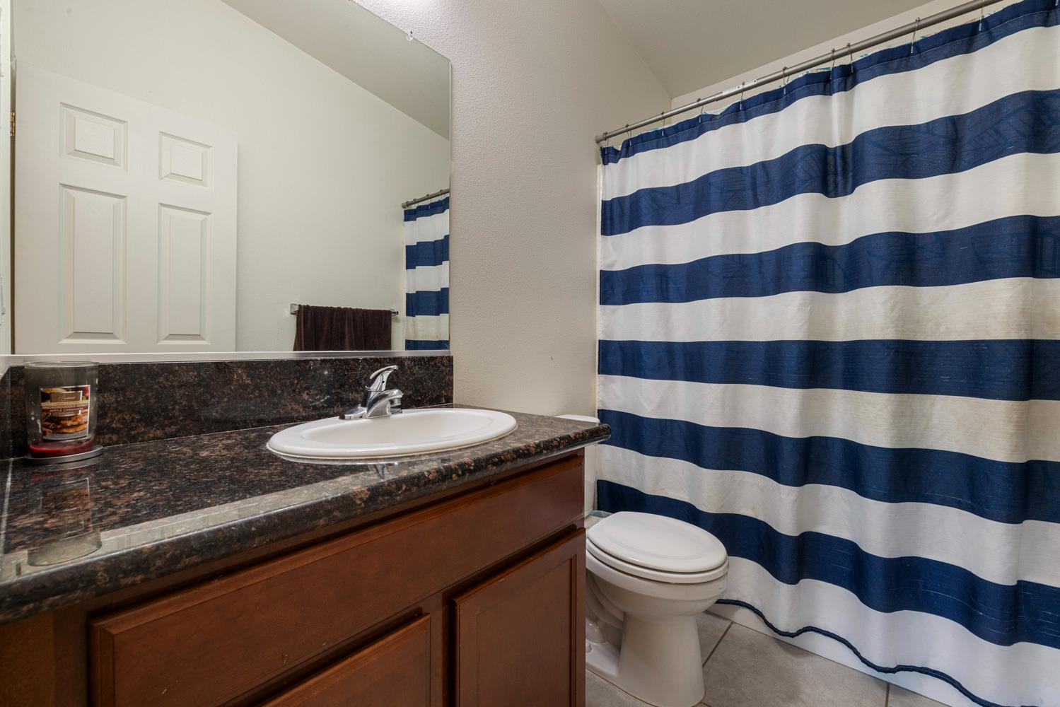 6902 Falcon Ave, Winton, CA 95388