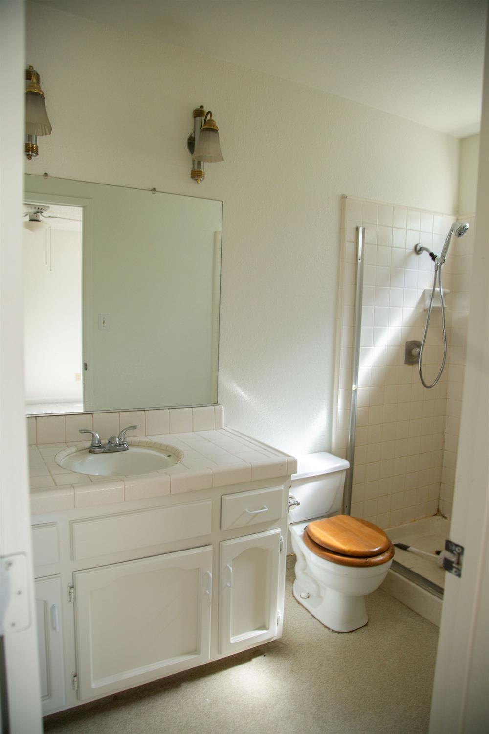 3408 Saginaw Ct, Modesto, CA 95355