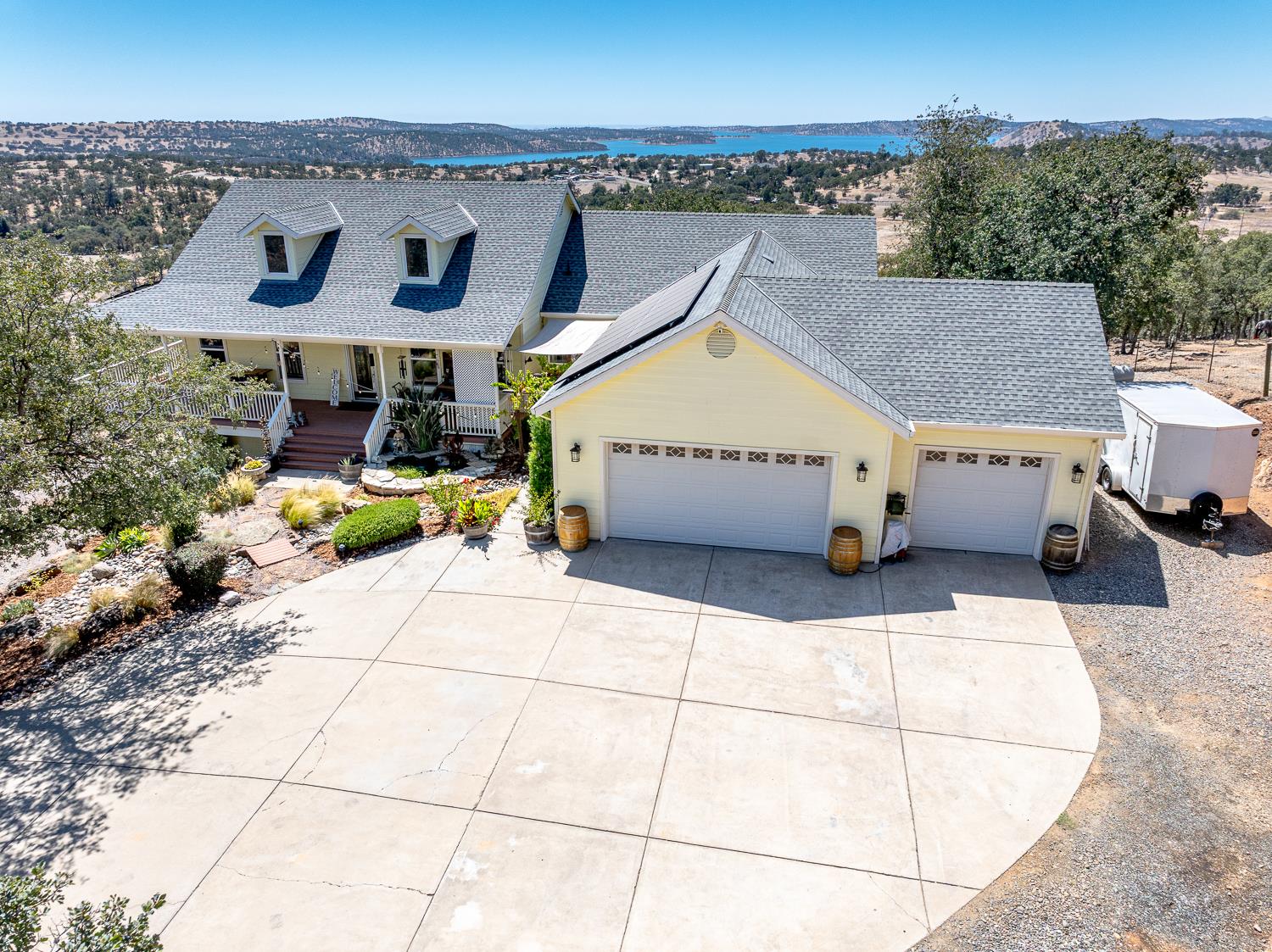 14280 Amber Ridge Dr, La Grange, CA 95329