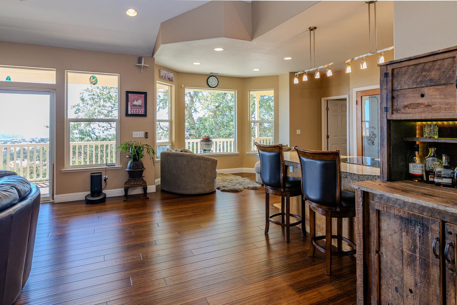 14280 Amber Ridge Dr, La Grange, CA 95329