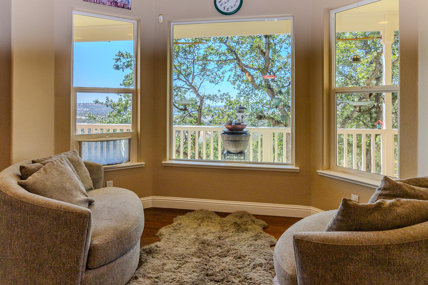 14280 Amber Ridge Dr, La Grange, CA 95329