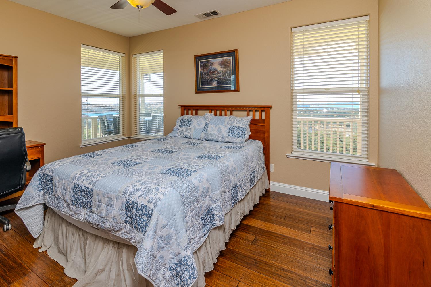 14280 Amber Ridge Dr, La Grange, CA 95329