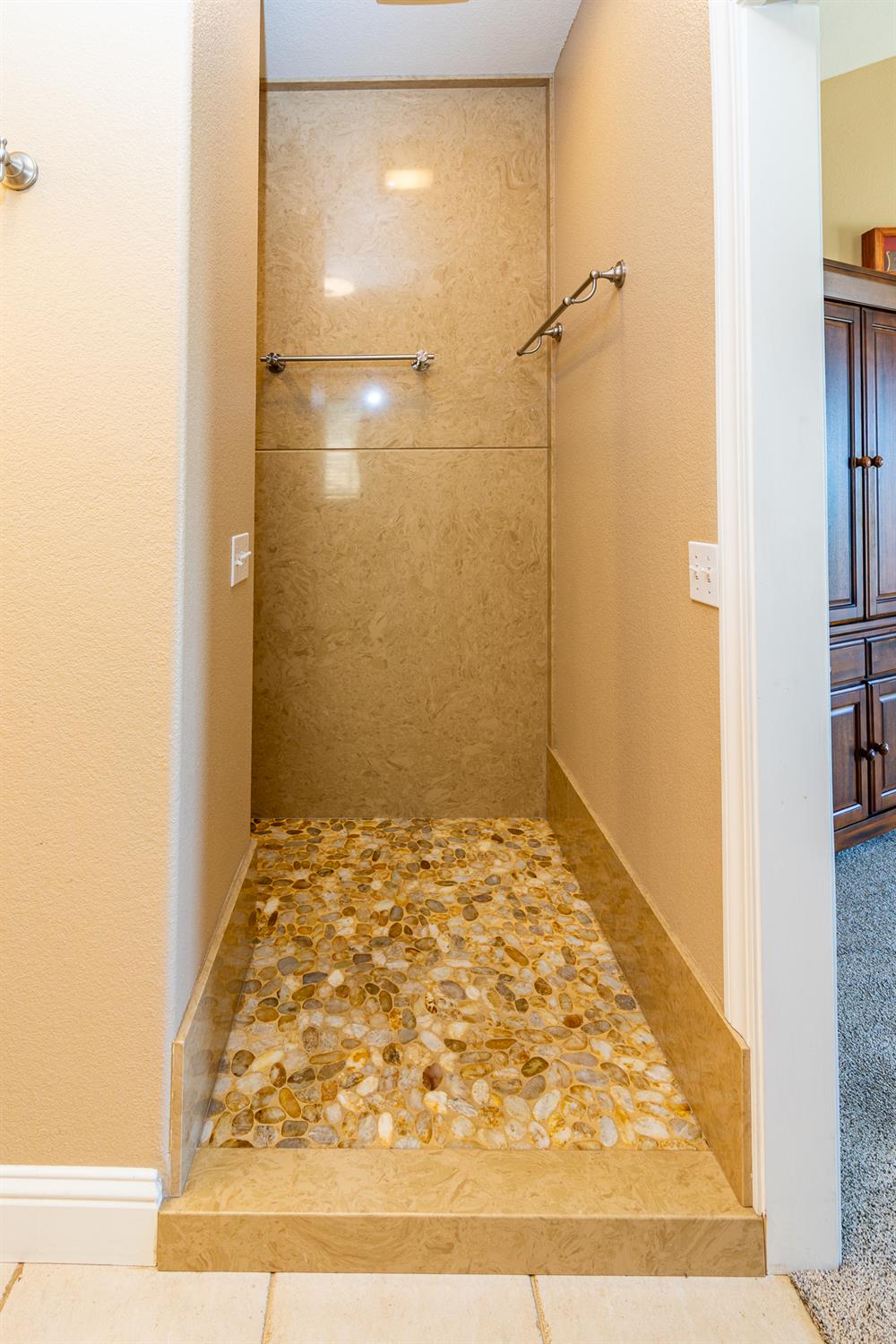 14280 Amber Ridge Dr, La Grange, CA 95329