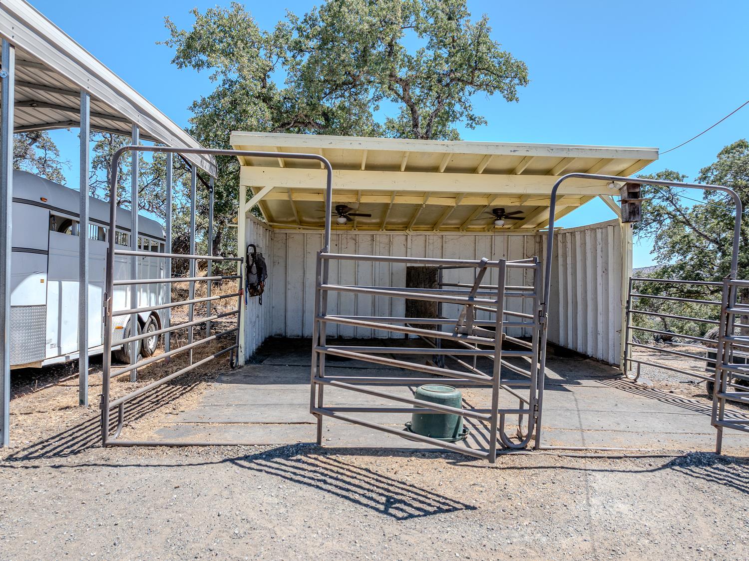 14280 Amber Ridge Dr, La Grange, CA 95329