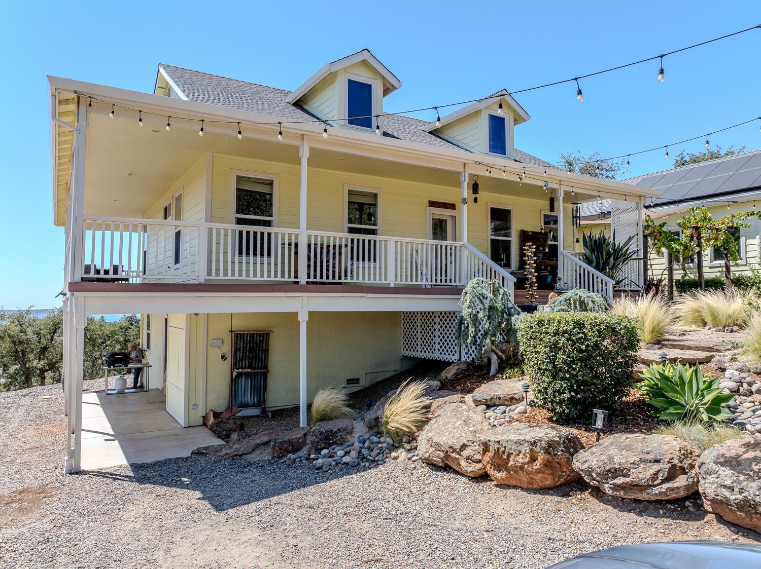 14280 Amber Ridge Dr, La Grange, CA 95329