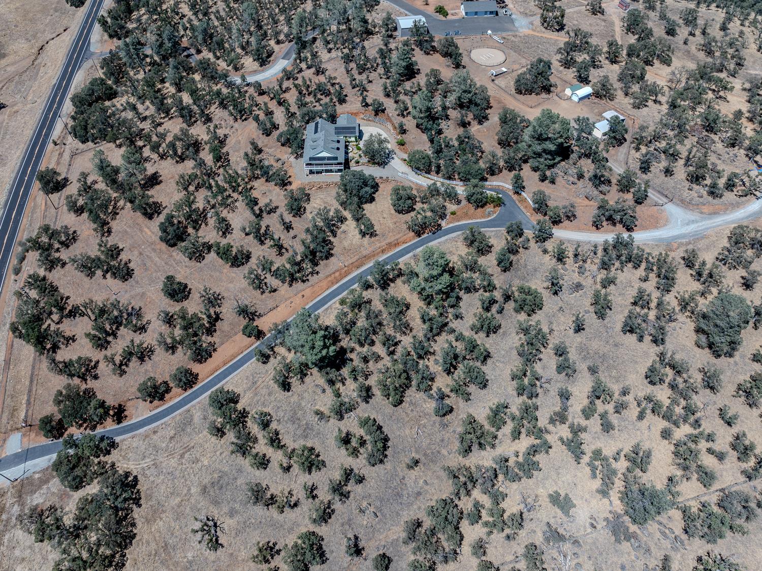 14280 Amber Ridge Dr, La Grange, CA 95329