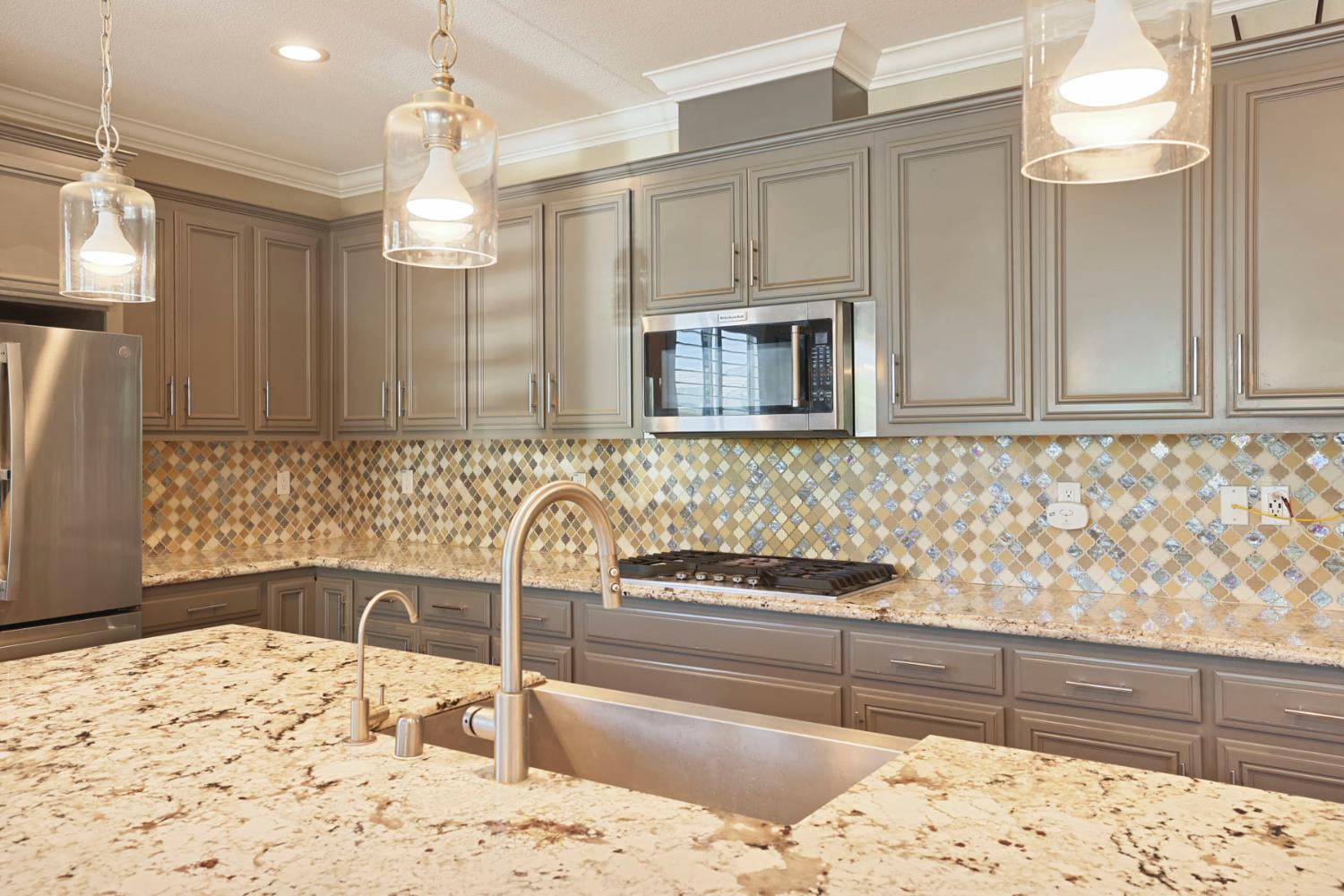 1803 Coit St, Manteca, CA 95337