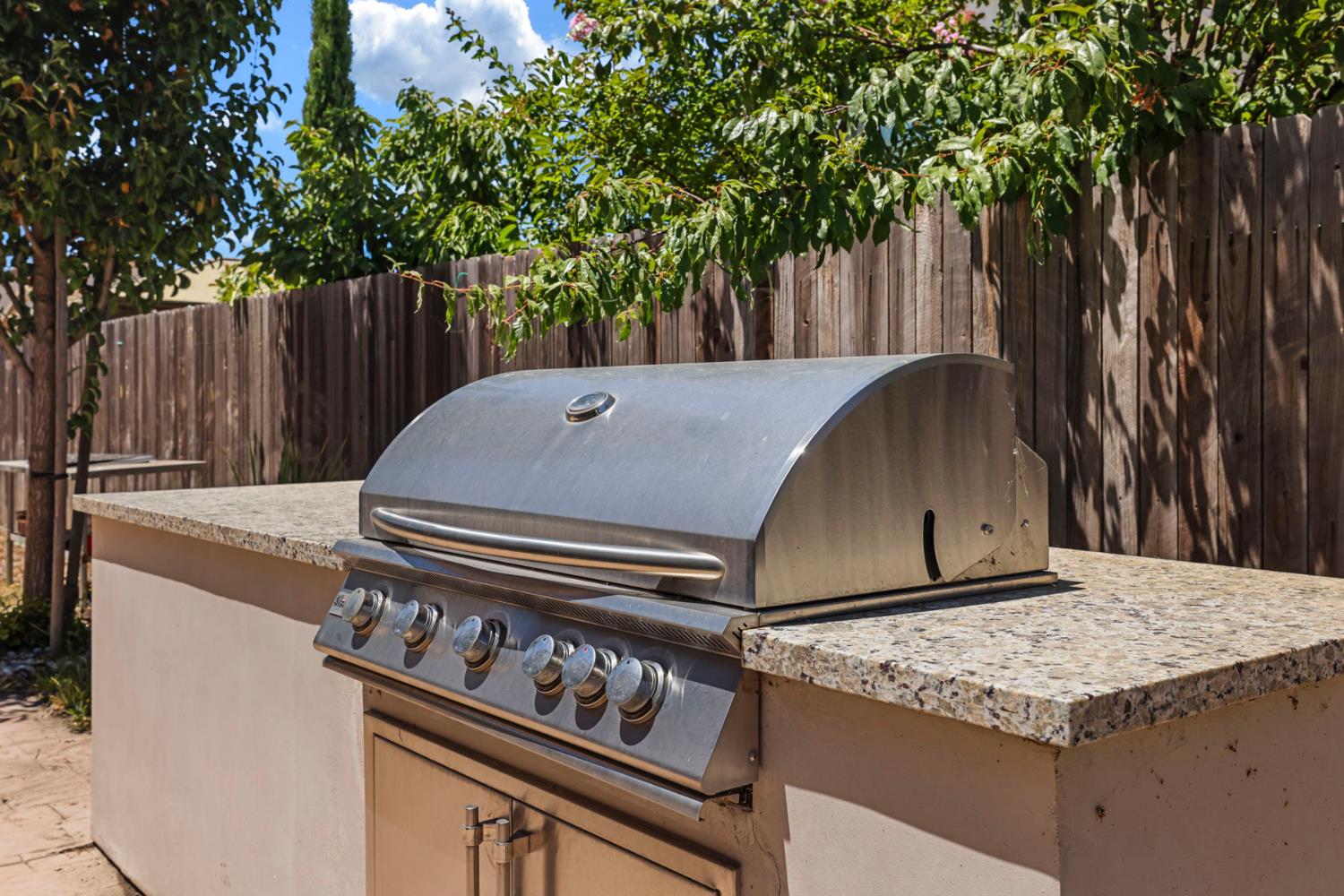 1803 Coit St, Manteca, CA 95337