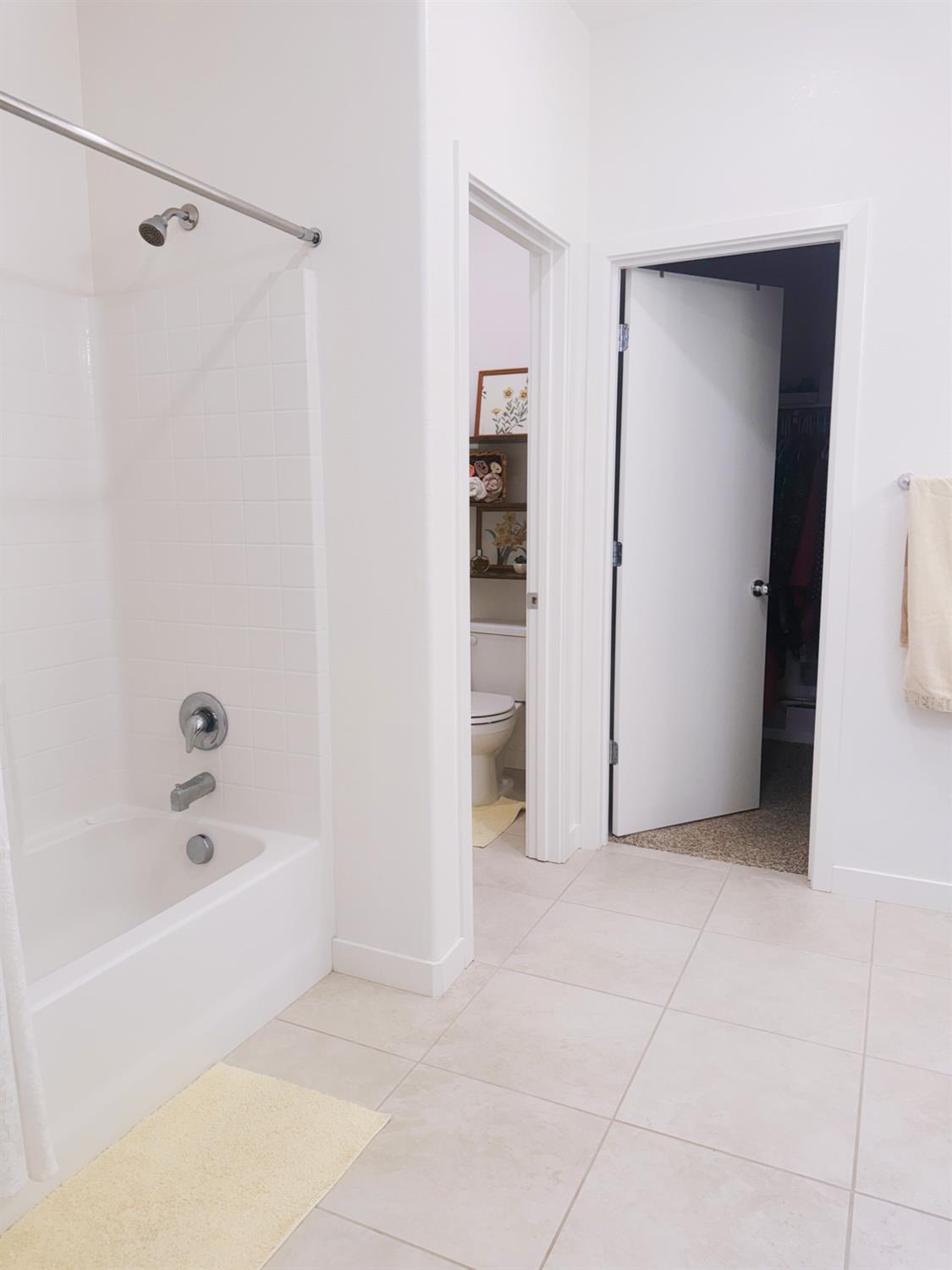 2013 Marciochi Ct, Los Banos, CA 93635