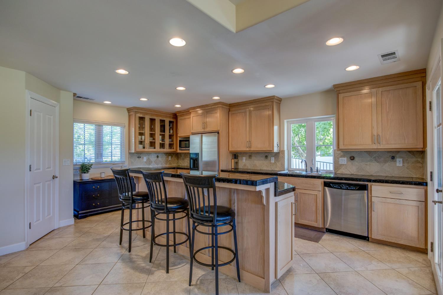 168 Blue Oak Ct, Copperopolis, CA 95228