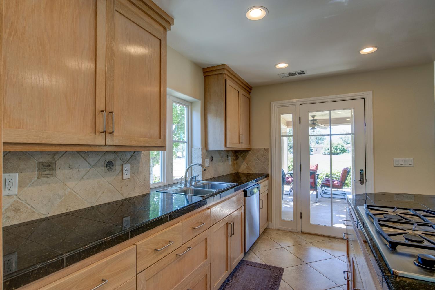 168 Blue Oak Ct, Copperopolis, CA 95228