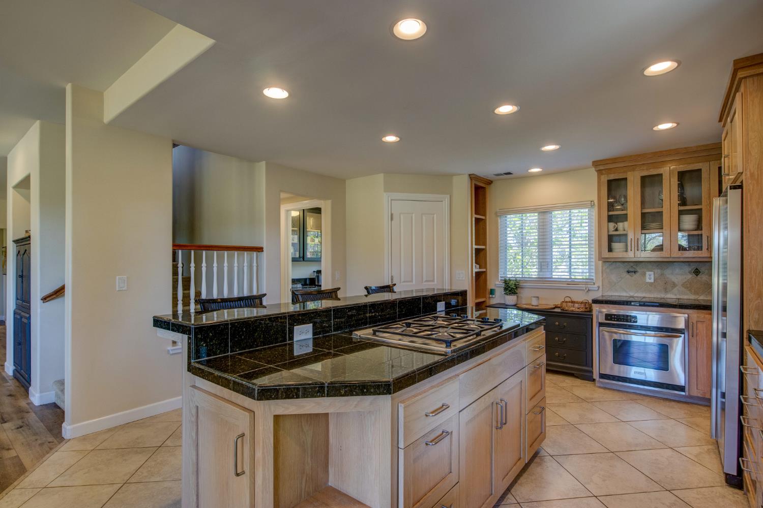 168 Blue Oak Ct, Copperopolis, CA 95228
