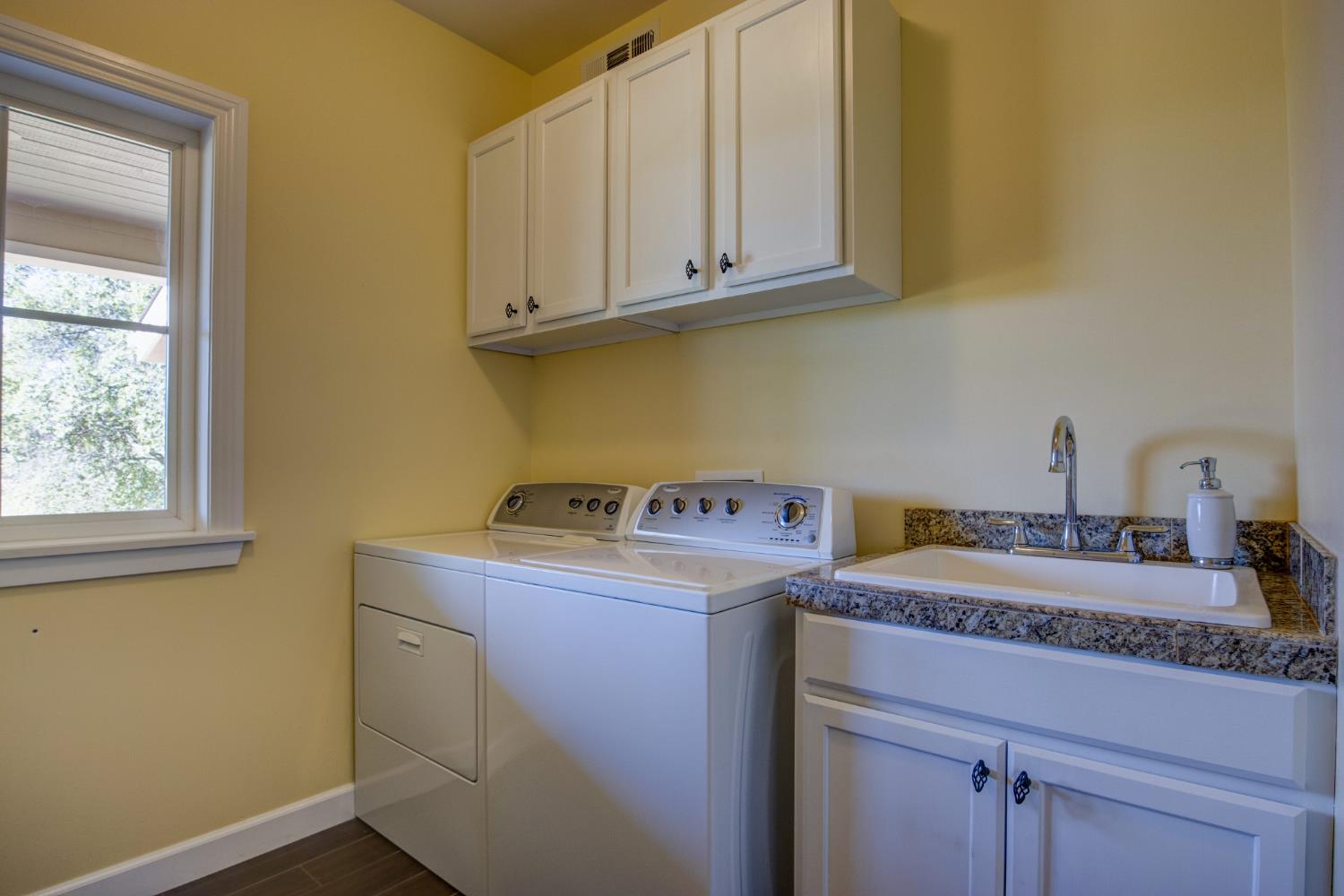 168 Blue Oak Ct, Copperopolis, CA 95228