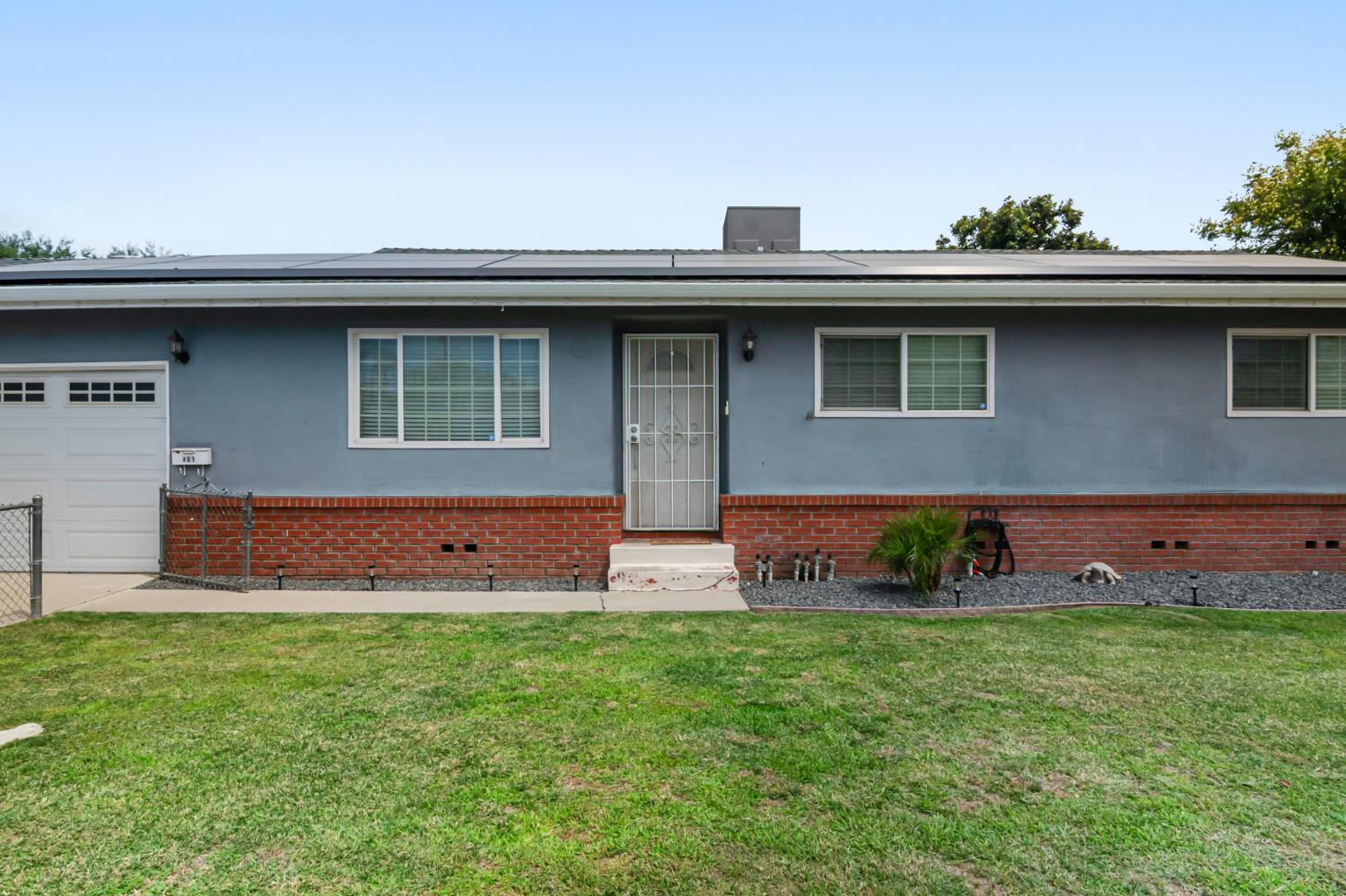 401 Amador Cir, Manteca, CA 95336