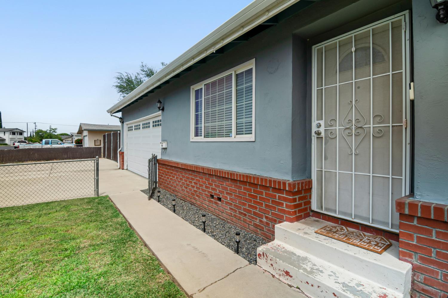 401 Amador Cir, Manteca, CA 95336