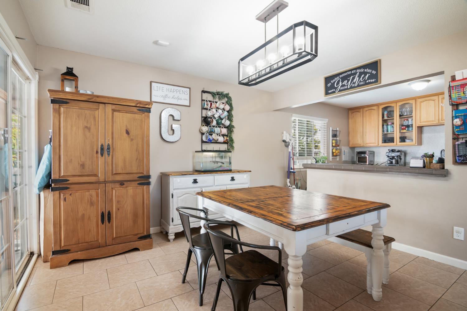 401 Amador Cir, Manteca, CA 95336