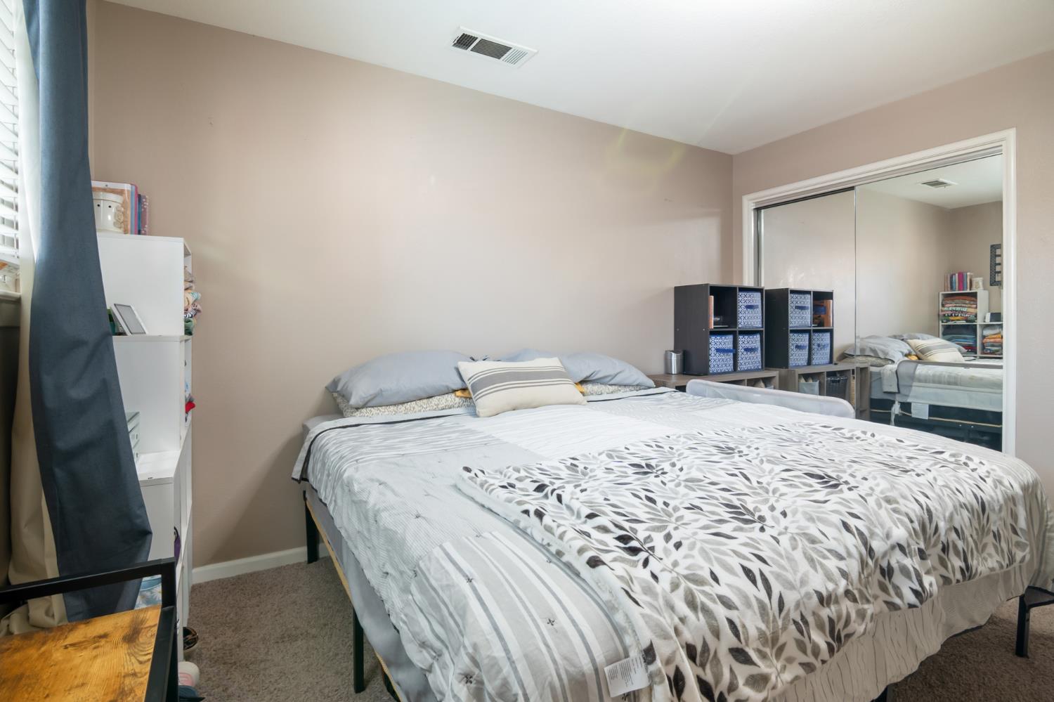 401 Amador Cir, Manteca, CA 95336
