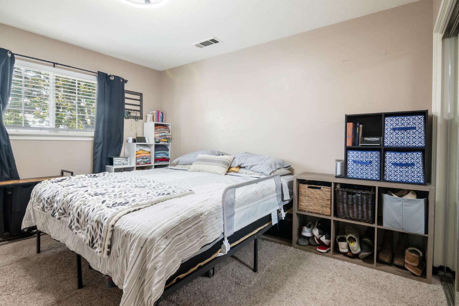401 Amador Cir, Manteca, CA 95336