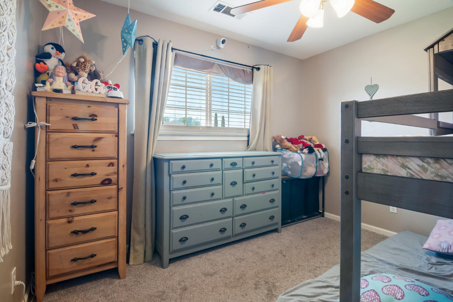 401 Amador Cir, Manteca, CA 95336